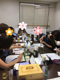 美肌のアロマ美容オイル作りとフェイシャルマッサージ講座